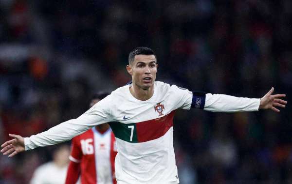 Portugal slo Luxembourg 6-0, Ronaldo scorer to ganger!
