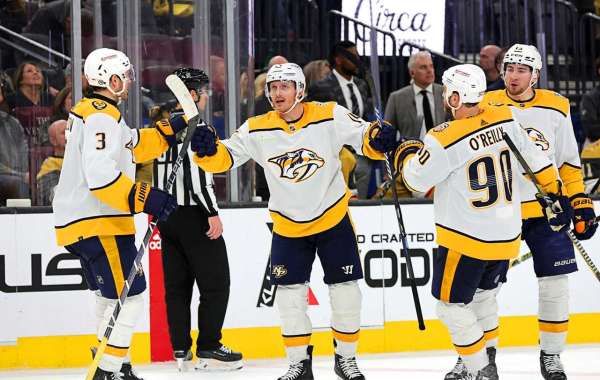 Predators vände tre mål för att slå Golden Knights med 5-3