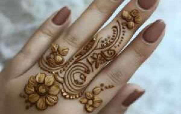 Royal Finger Mehndi Design: Elegance at Your Fingertips